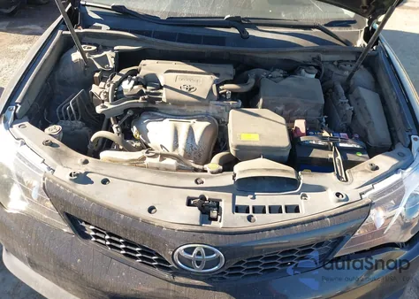 2014 Toyota Camry Se z USA, uszkodzony, nr VIN 4T1BF1FK4EU409829